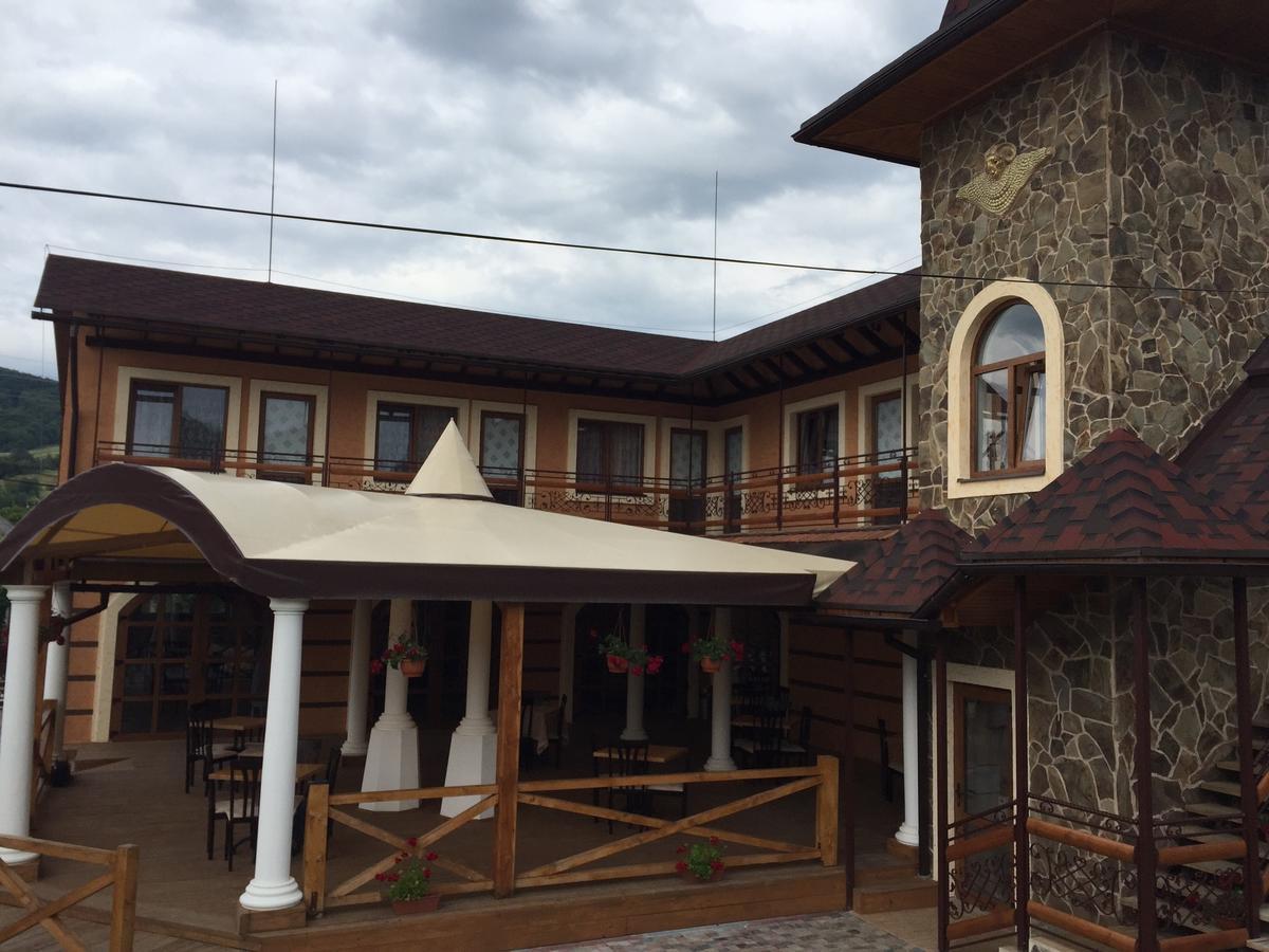 Minihotel Zolotoe Runo Ploskoye Exteriör bild