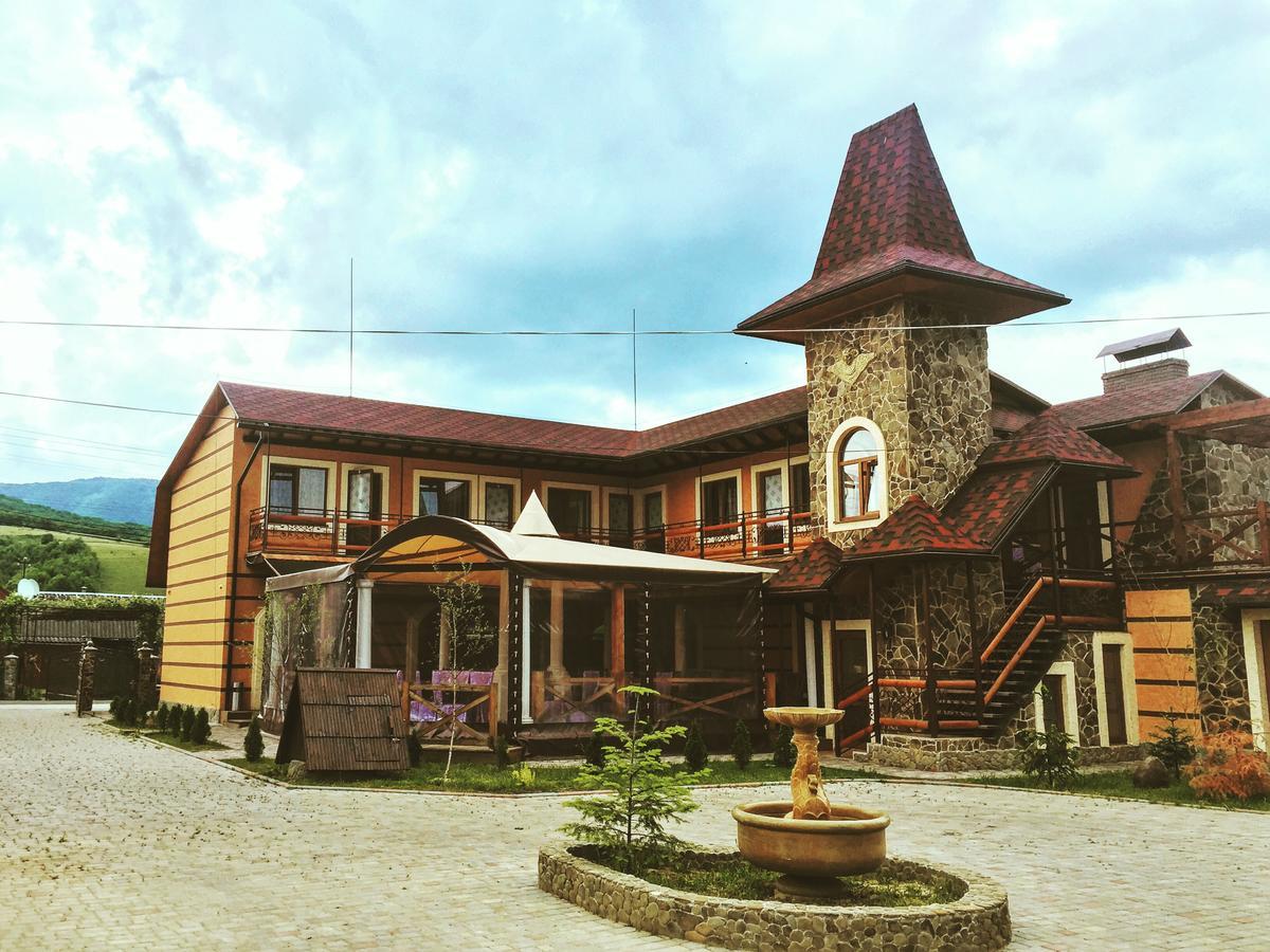 Minihotel Zolotoe Runo Ploskoye Exteriör bild