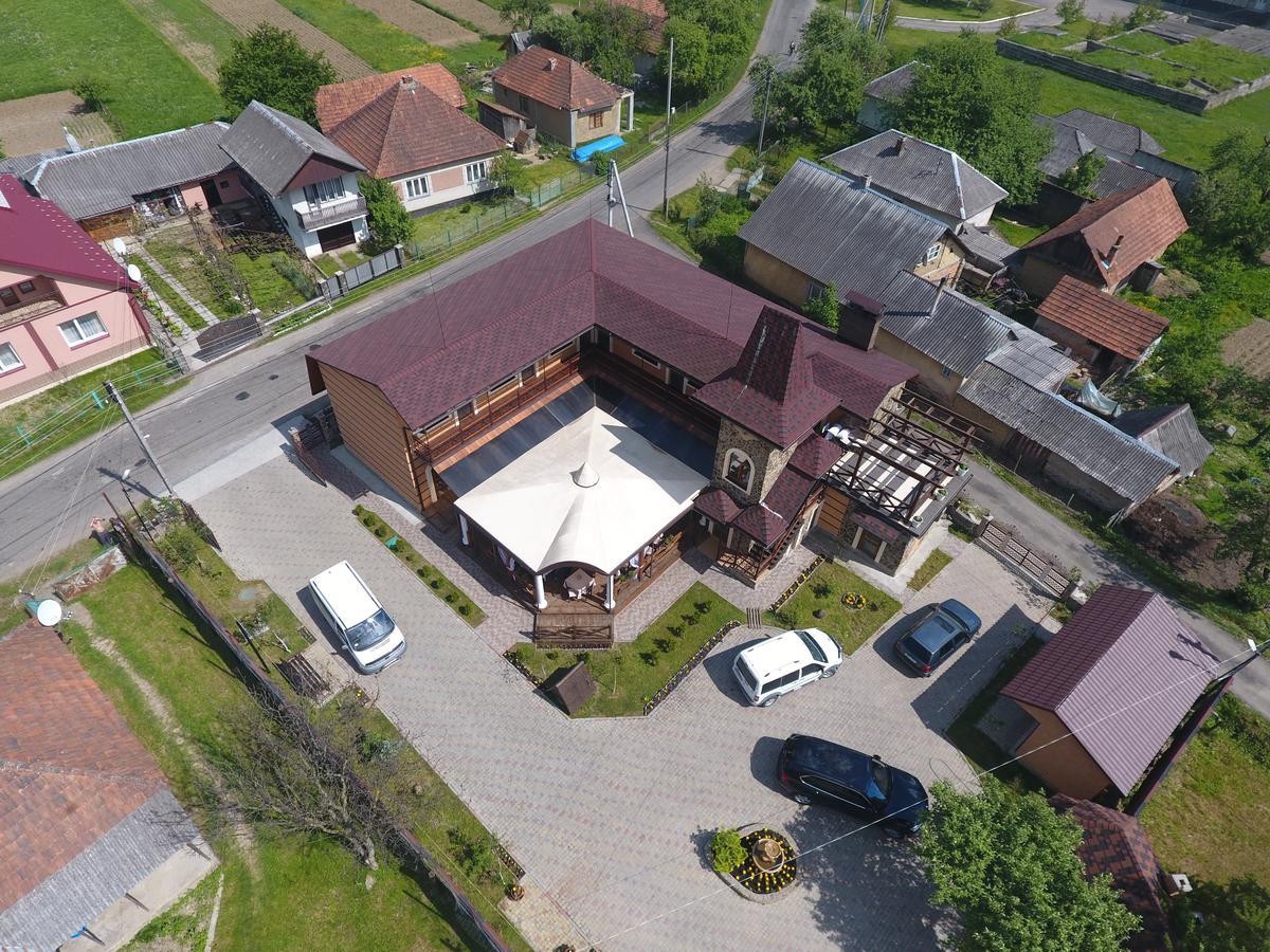 Minihotel Zolotoe Runo Ploskoye Exteriör bild