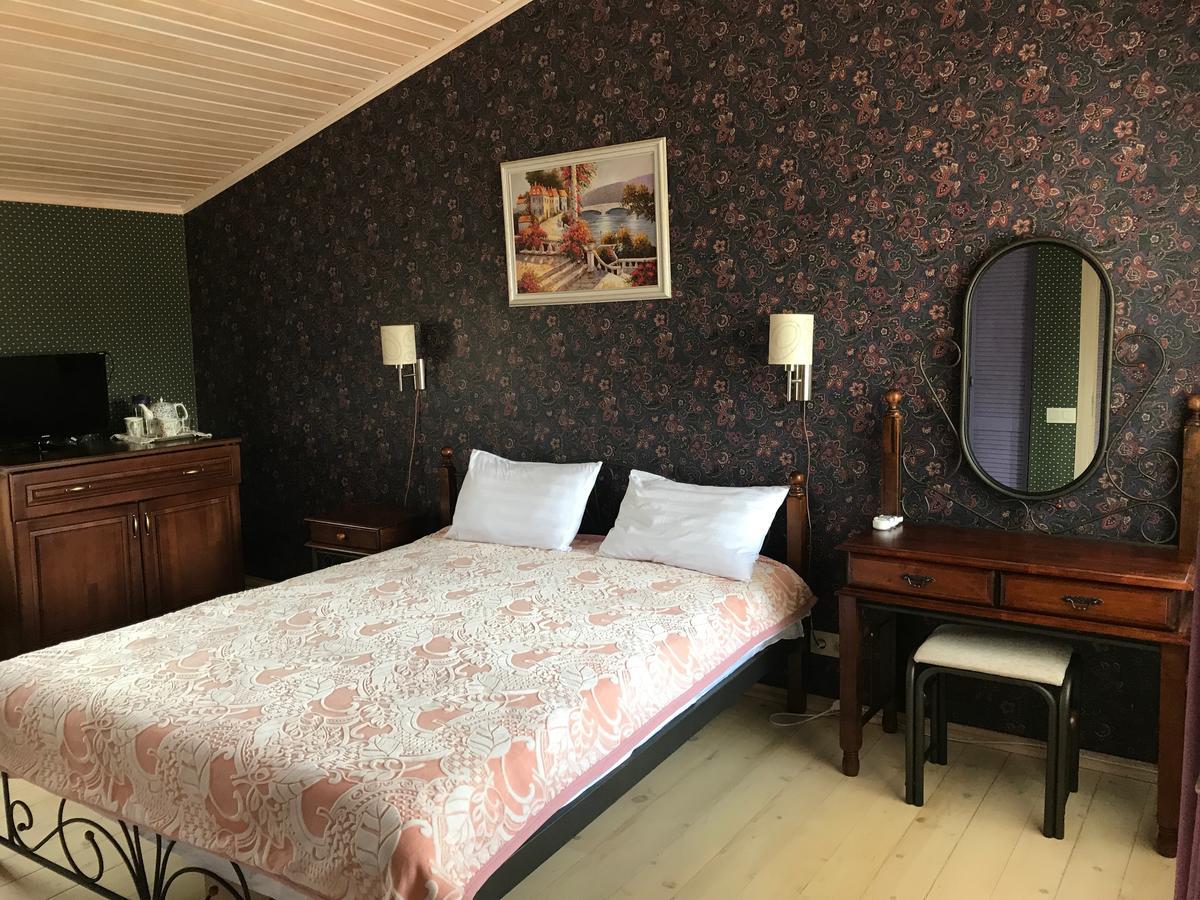 Minihotel Zolotoe Runo Ploskoye Exteriör bild