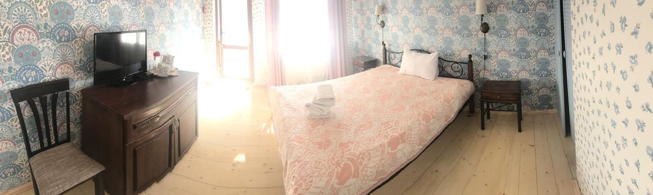Minihotel Zolotoe Runo Ploskoye Exteriör bild