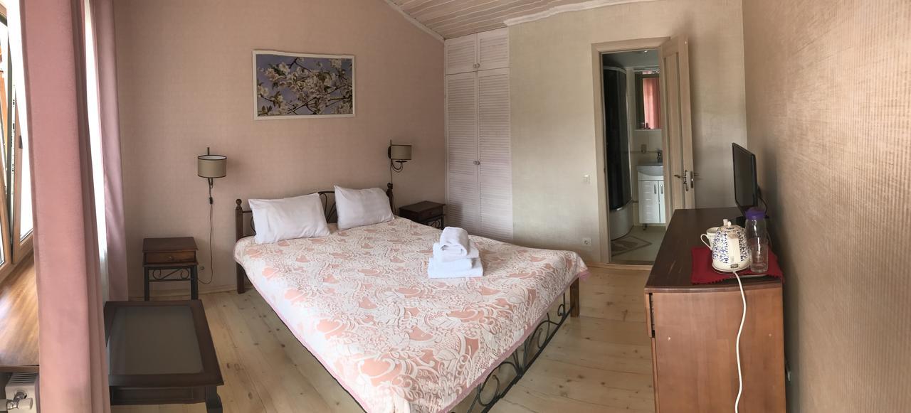 Minihotel Zolotoe Runo Ploskoye Exteriör bild
